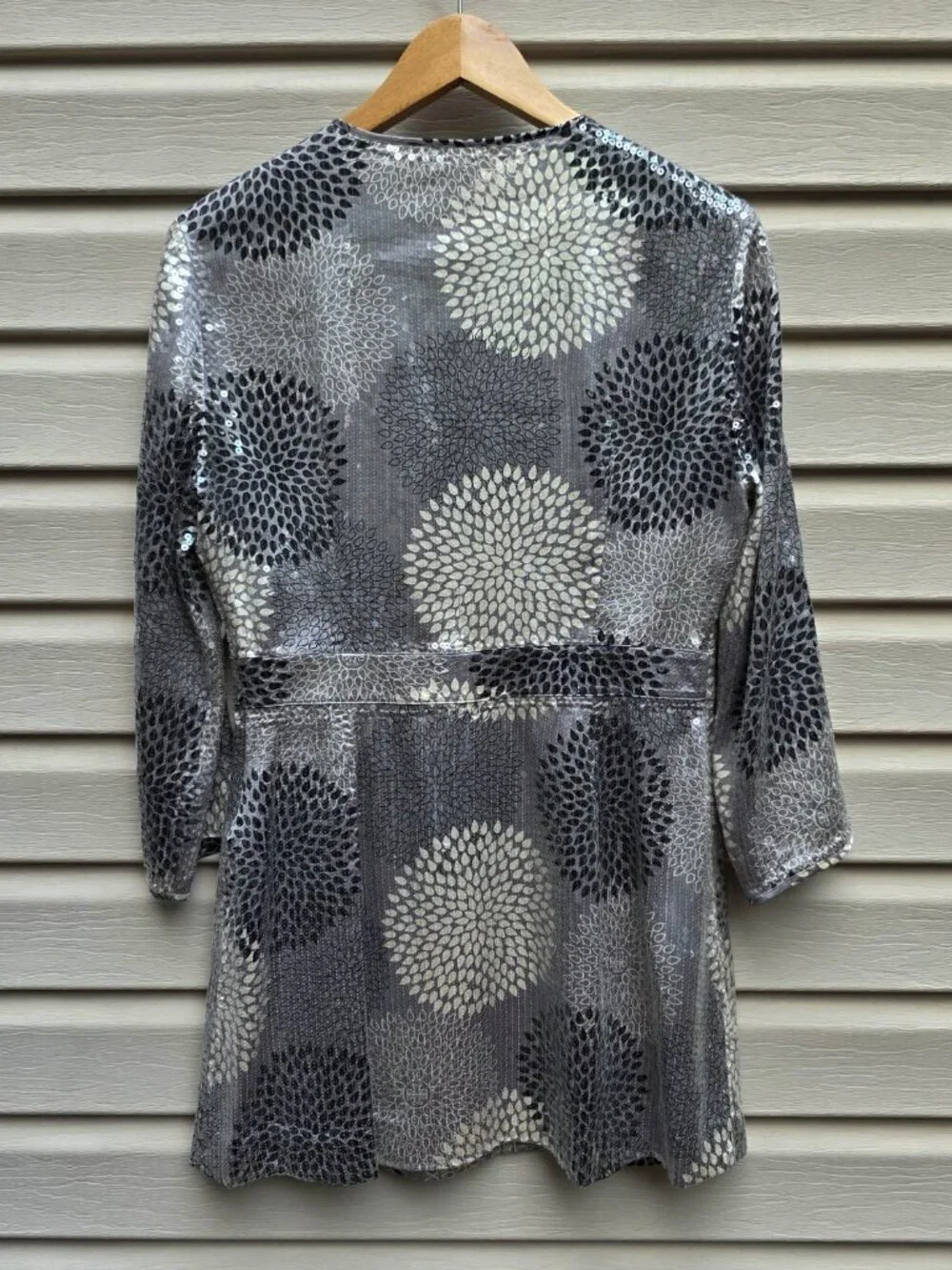 Tory Burch Wendy Silk Sequin Tunic Dress Top Gray Silver Size 8 Party Cocktail